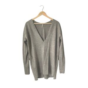 FREE PEOPLE Gray V-Neck Sweater
